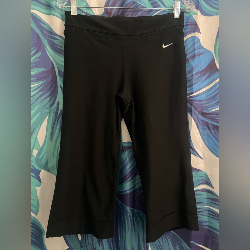 Nike Black Workout Capris
